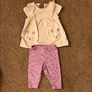 2 outfits and 2 pairs of pants